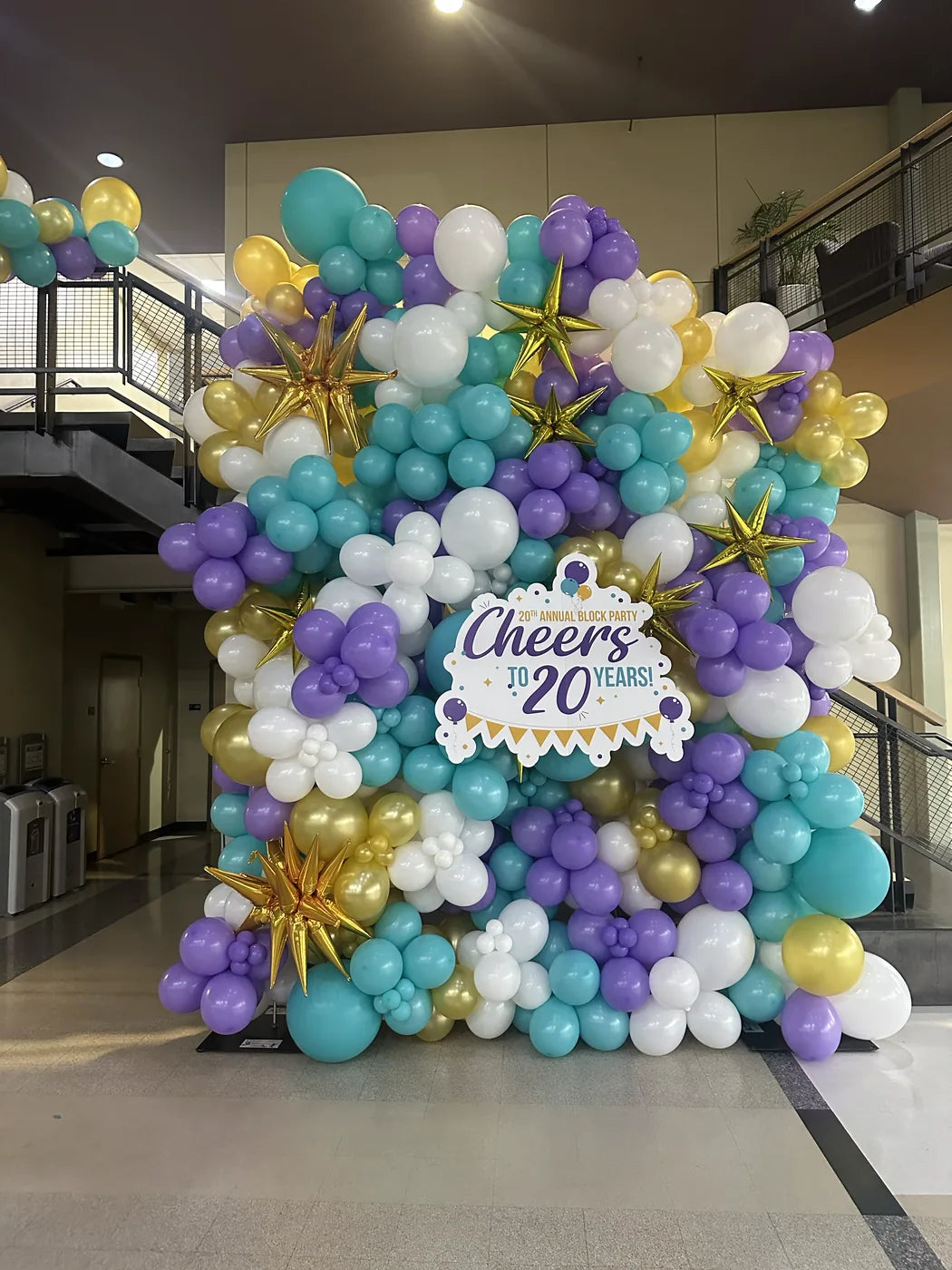 Locally Twisted custom balloon design